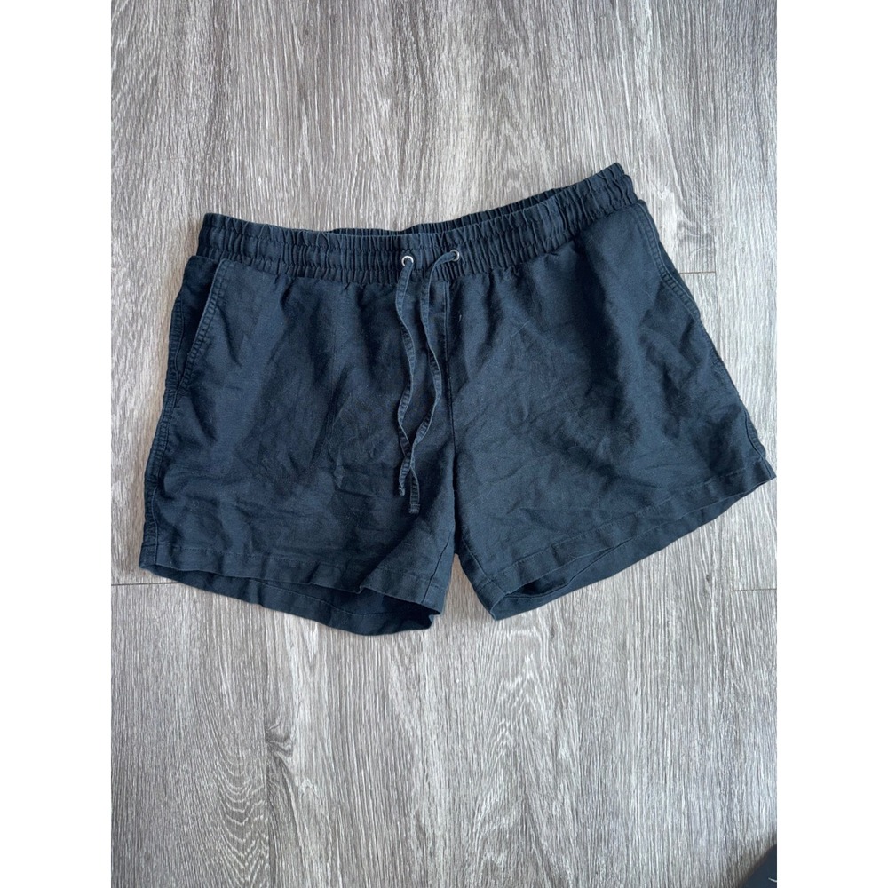 Amazon essential shorts